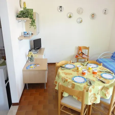 House With Garden And Fireplace Bibione