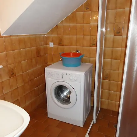 House With Garden And Fireplace וילה ביביונה