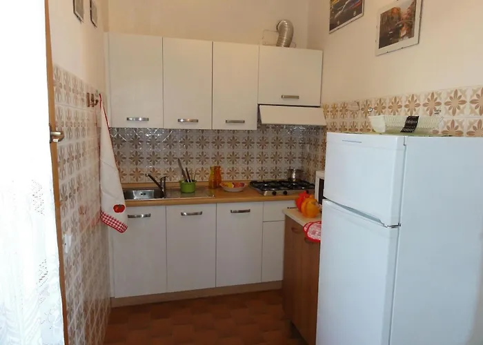 Вілла House With Garden And Fireplace